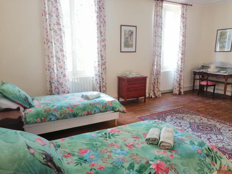 Les Croque-Notes, Chambres Et Table D'Hotes Lorignac Exterior photo
