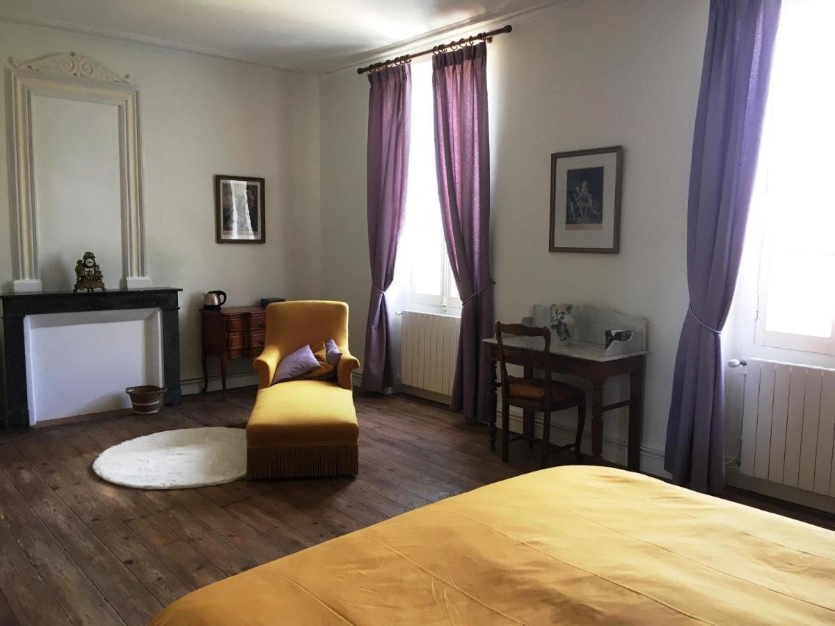 Les Croque-Notes, Chambres Et Table D'Hotes Lorignac Exterior photo